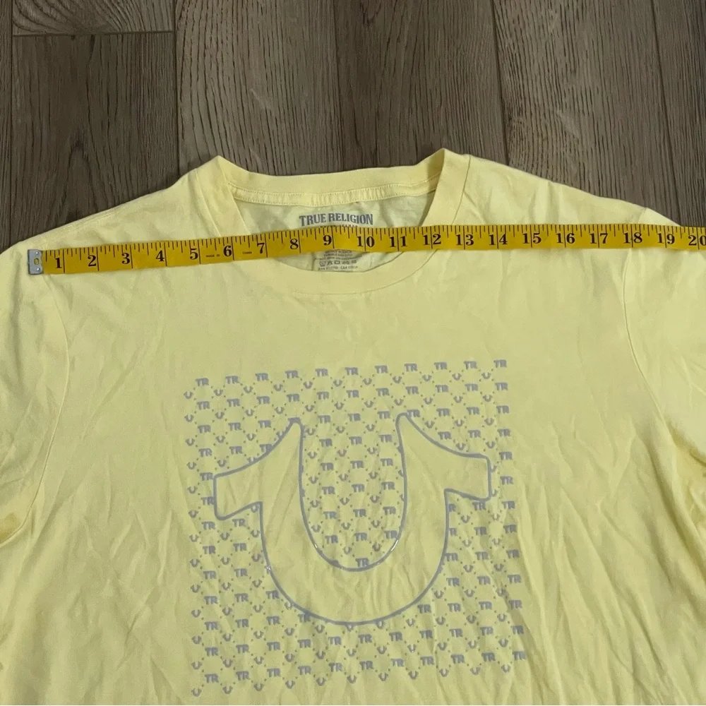 True Religion‎ Yellow T-Shirt All Over Logo Print